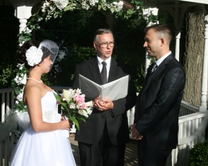 Lindsey and Nathan exchanging vows